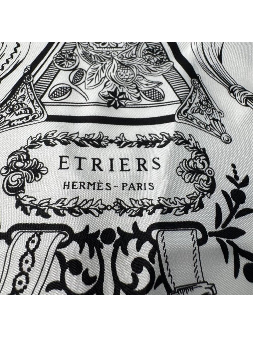 Hermes Carre 55 Armor Etriers Bandana Scarf - Picture 3 of 7